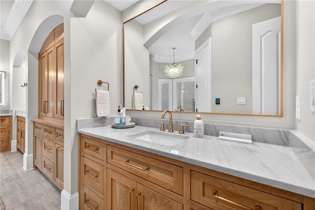 1998 Regalview Landing