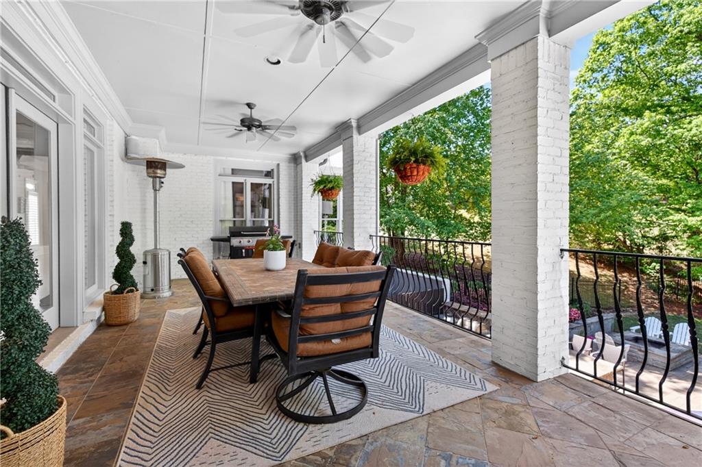 1998 Regalview Landing