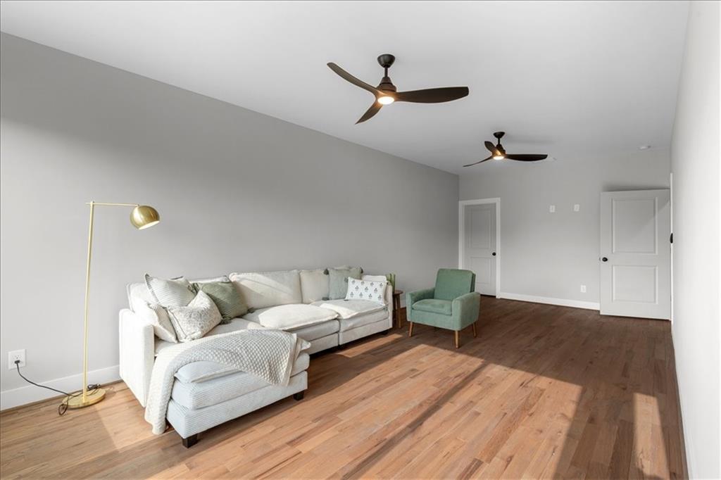 458 Connally Street SE