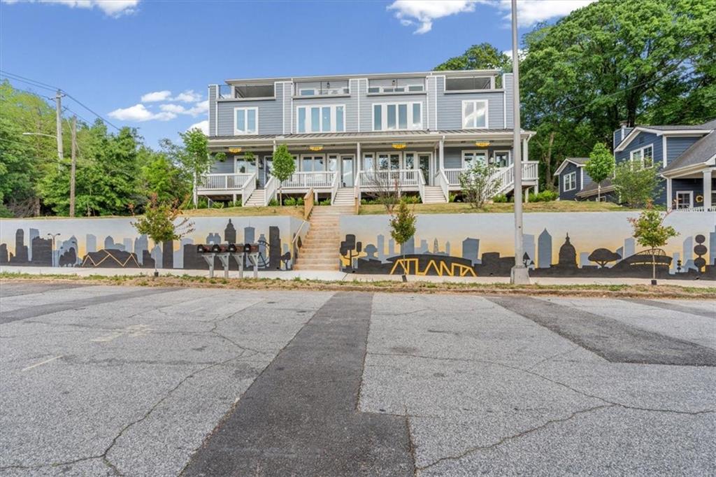 458 Connally Street SE