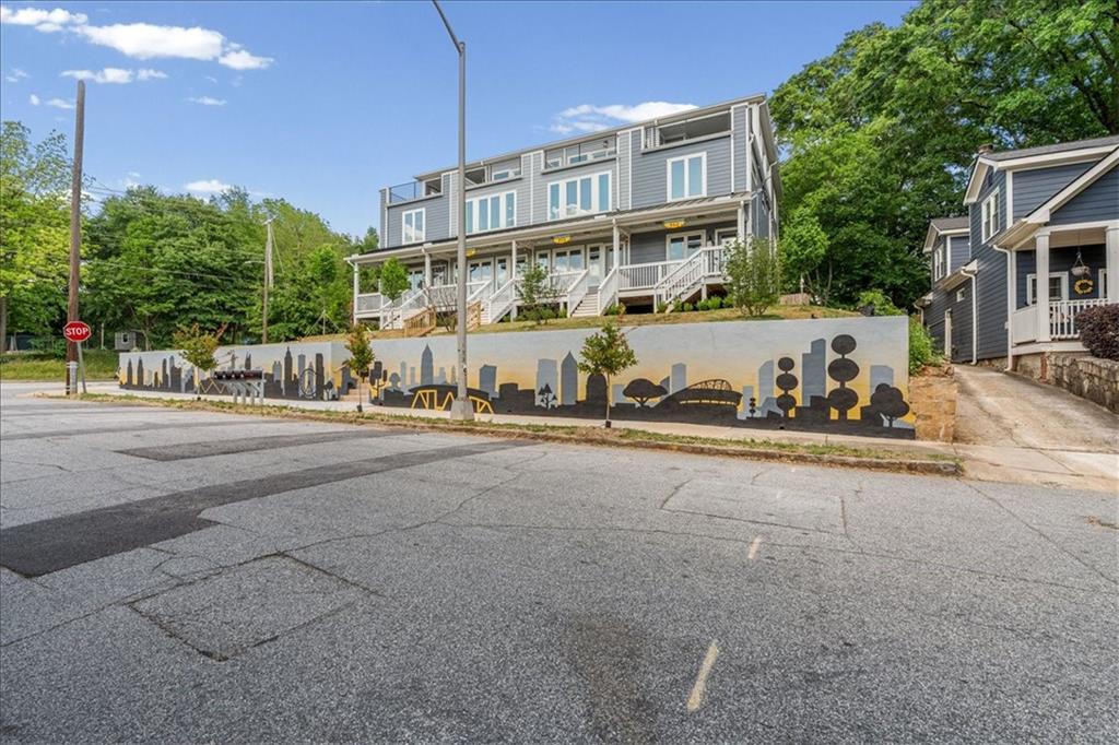 458 Connally Street SE