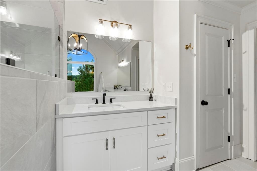 4221 Willow Oak Drive