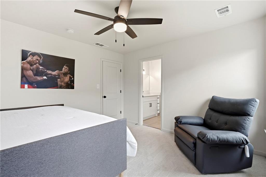 4221 Willow Oak Drive
