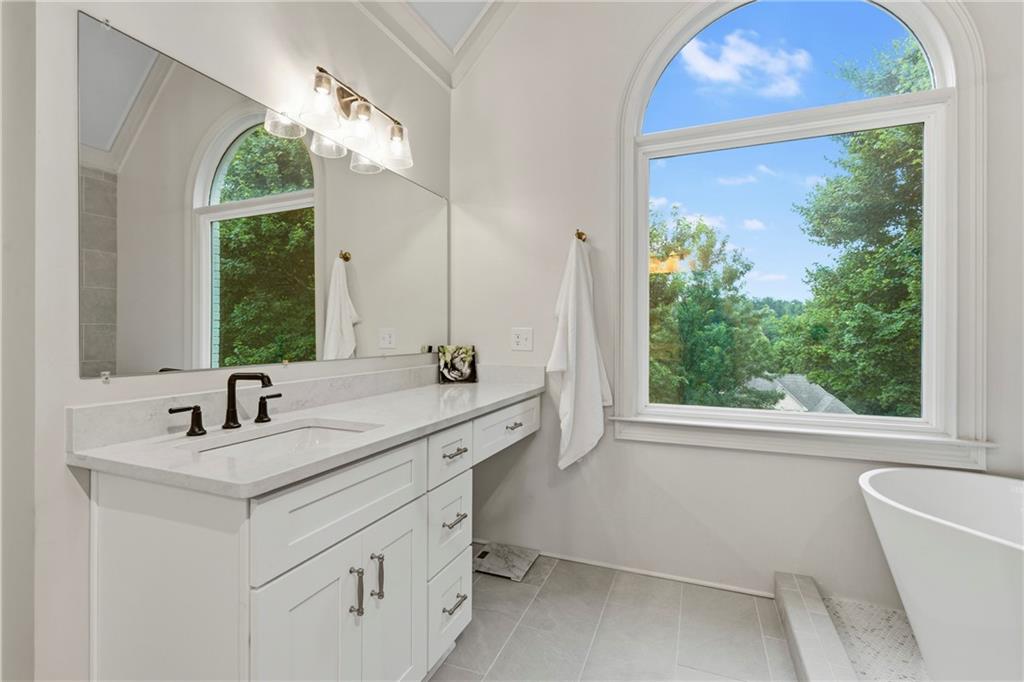 4221 Willow Oak Drive