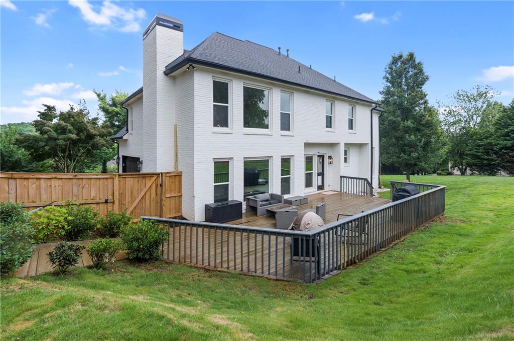 4221 Willow Oak Drive