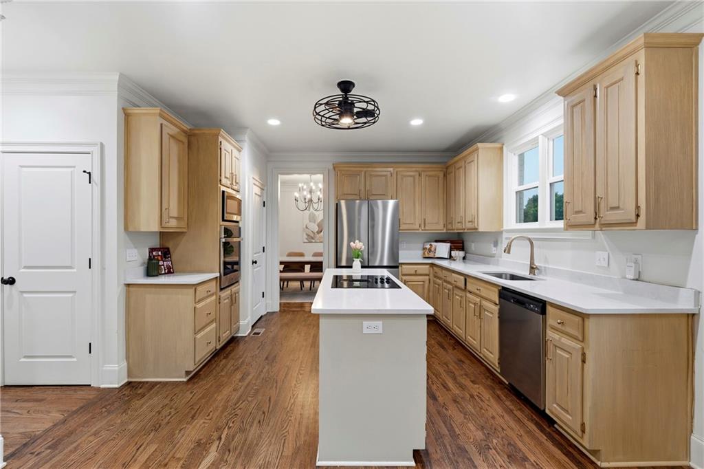 4221 Willow Oak Drive