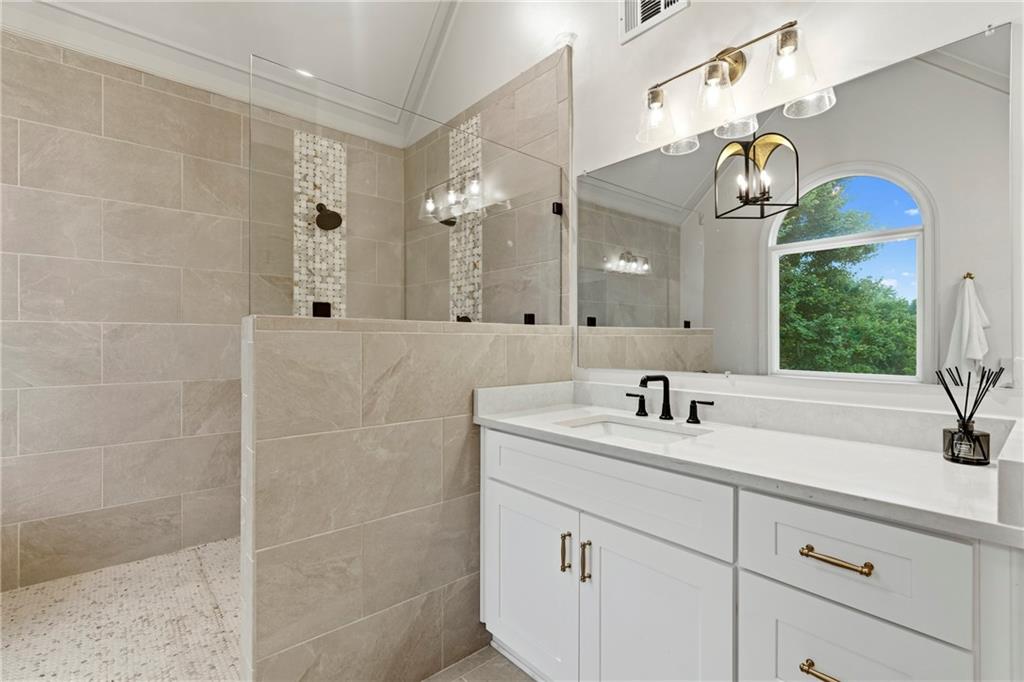 4221 Willow Oak Drive