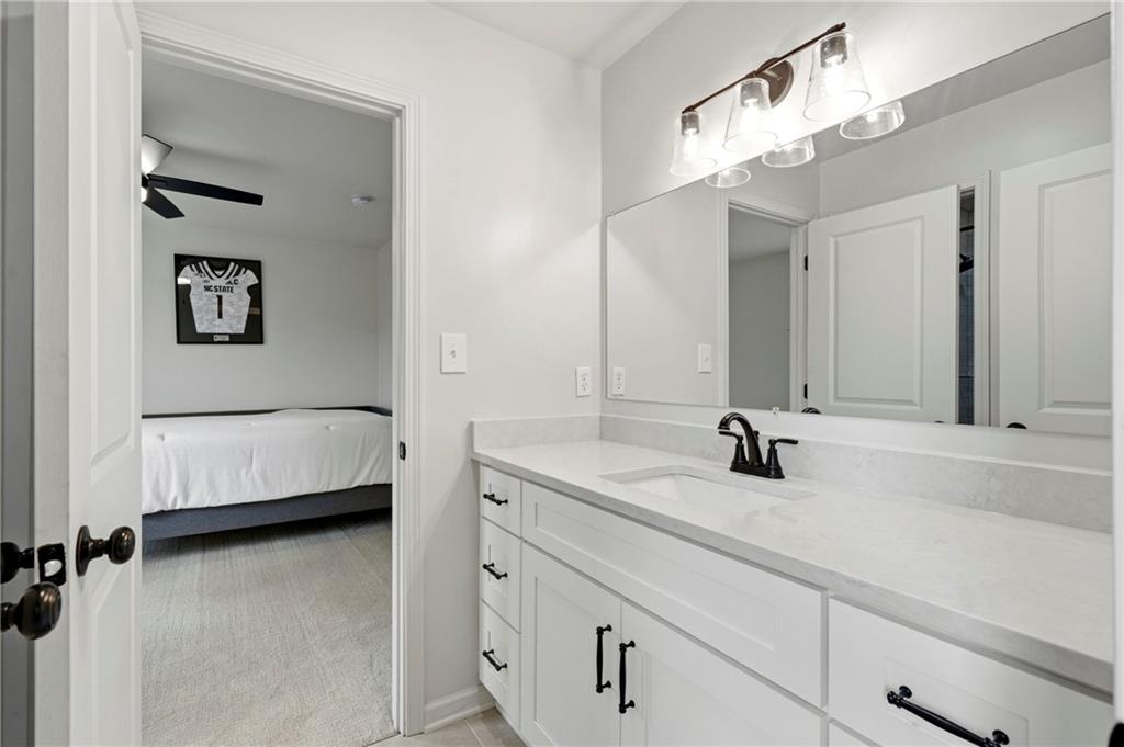 4221 Willow Oak Drive