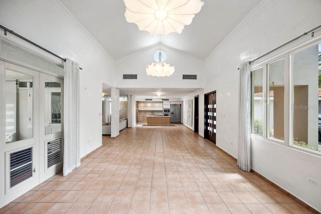 263 BEACH E