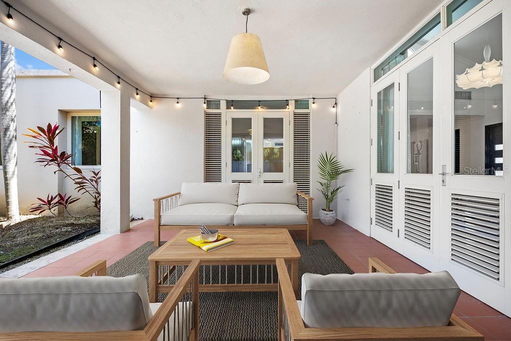263 BEACH E