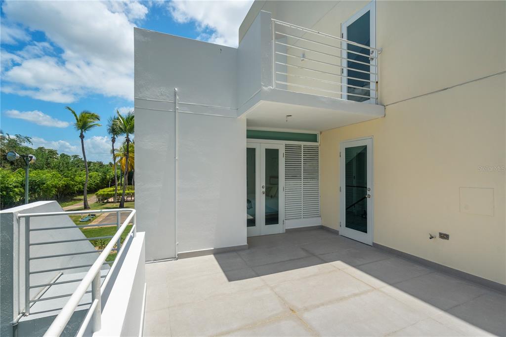 79 VILLAS DE GOLF ESTE