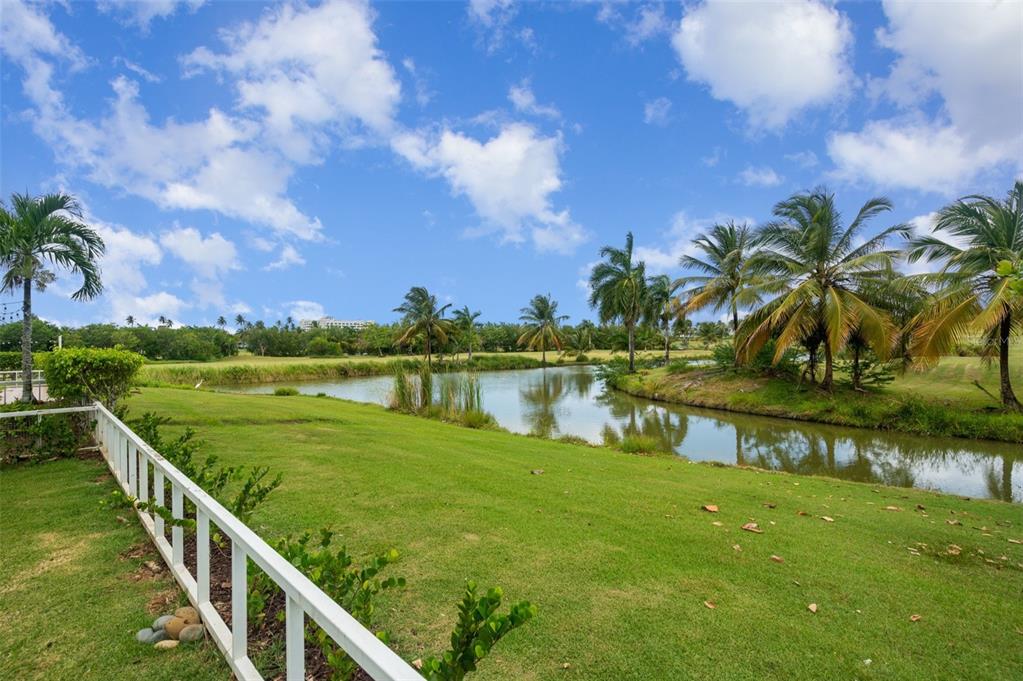 79 VILLAS DE GOLF ESTE
