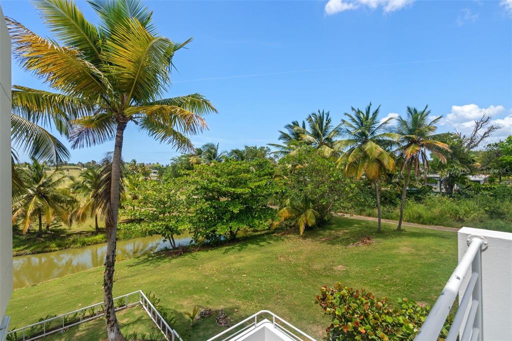 79 VILLAS DE GOLF ESTE