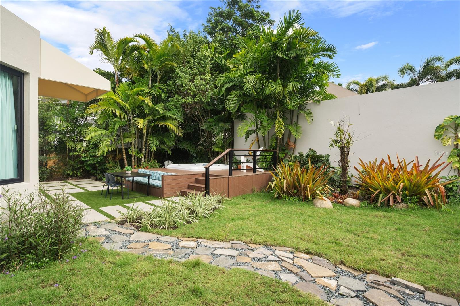 125 DORADO BEACH EAST