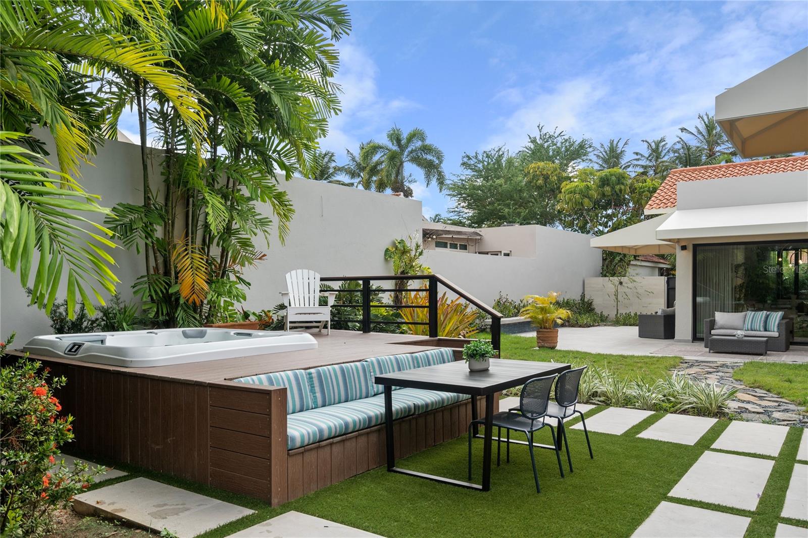 125 DORADO BEACH EAST