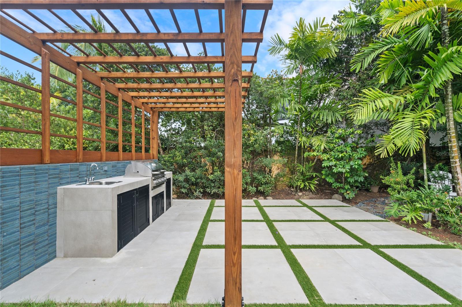 125 DORADO BEACH EAST