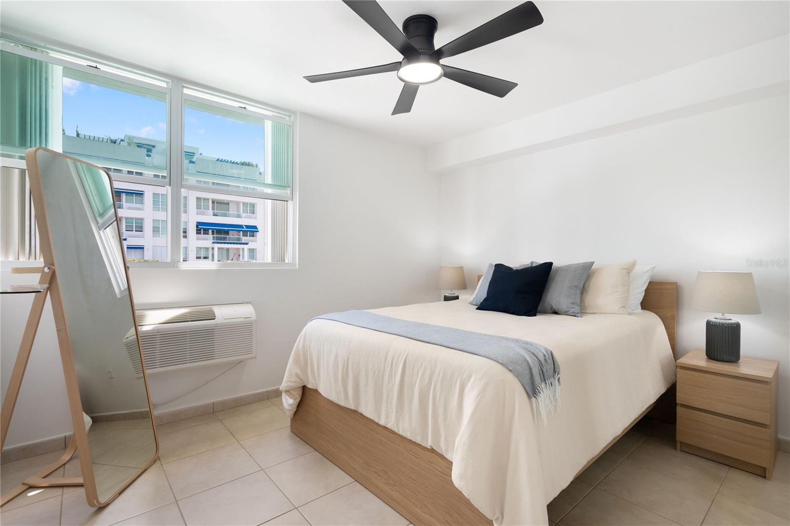 PW-401 THE OCEAN CLUB AT SEVEN SEAS #PW-401