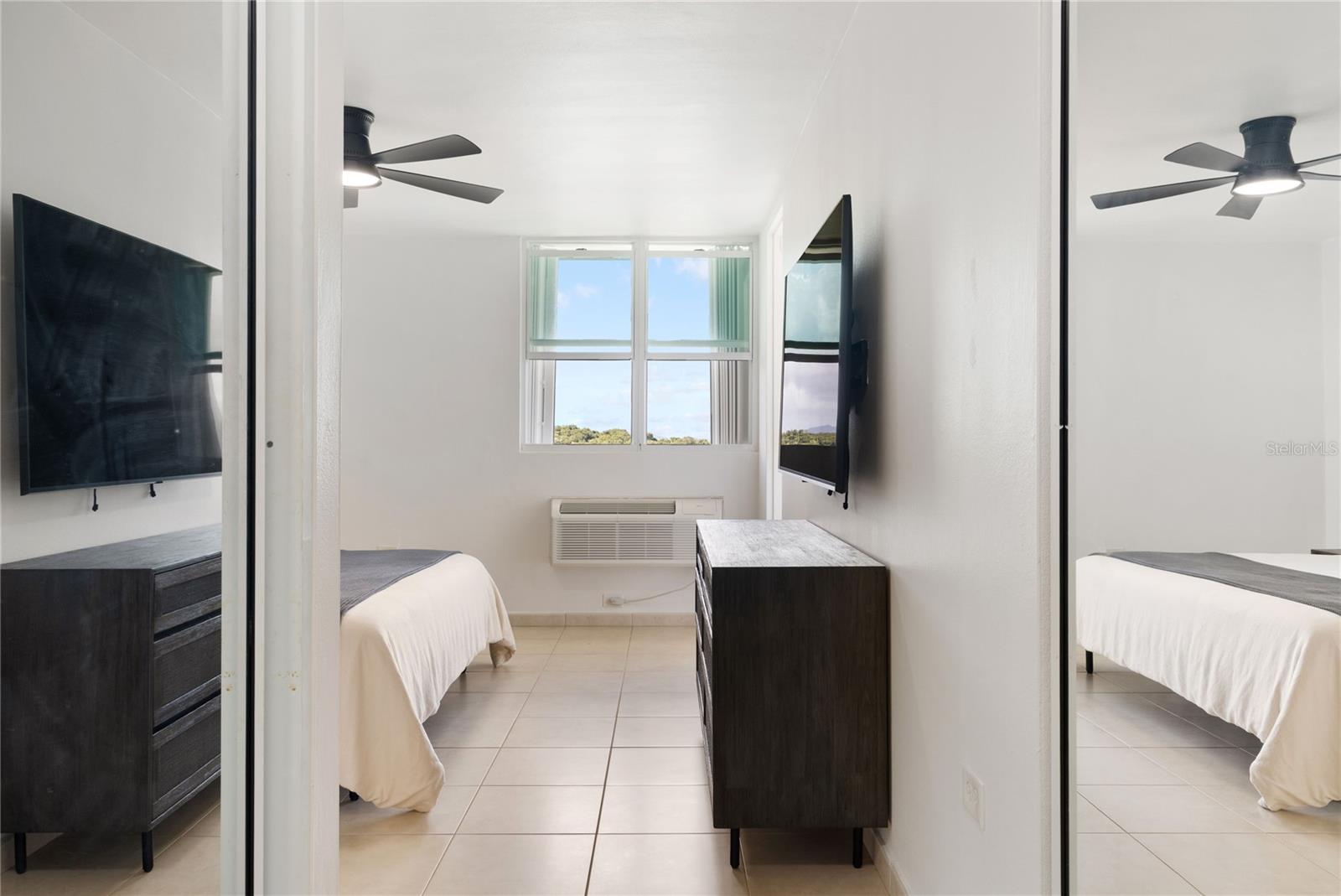 PW-401 THE OCEAN CLUB AT SEVEN SEAS #PW-401