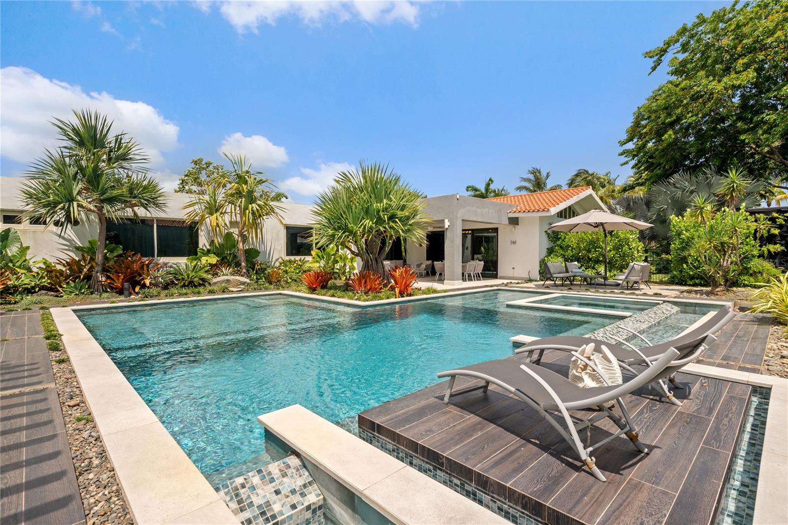 370 DORADO BEACH EAST