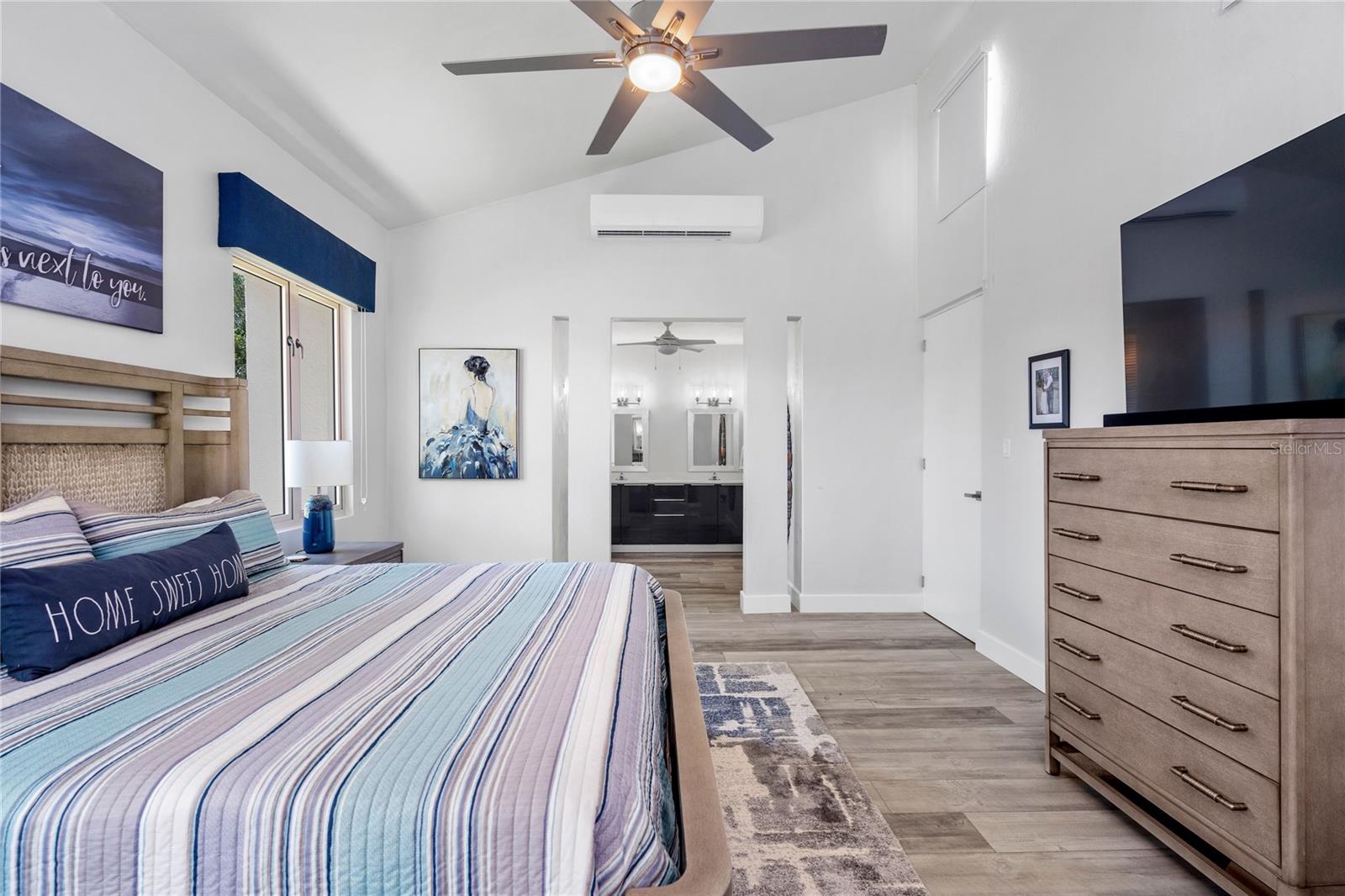 AB-4 LAKESIDE VILLAS