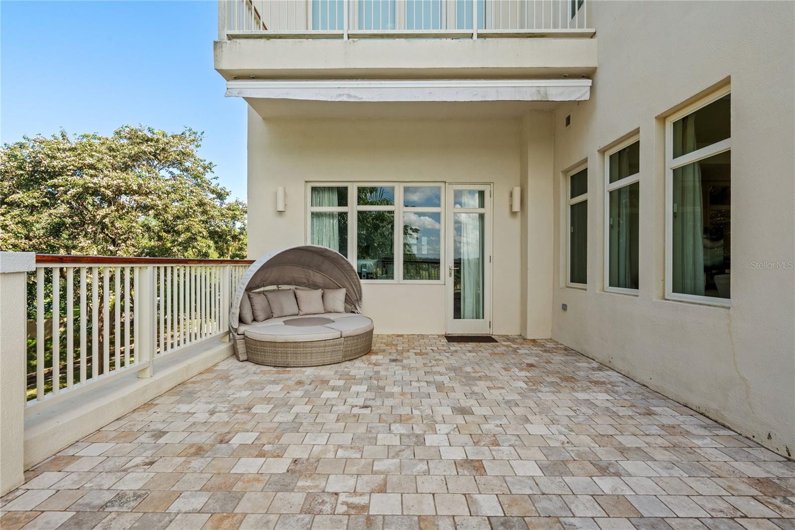 500 PLANTATION VILLAGE DRIVE #3-208