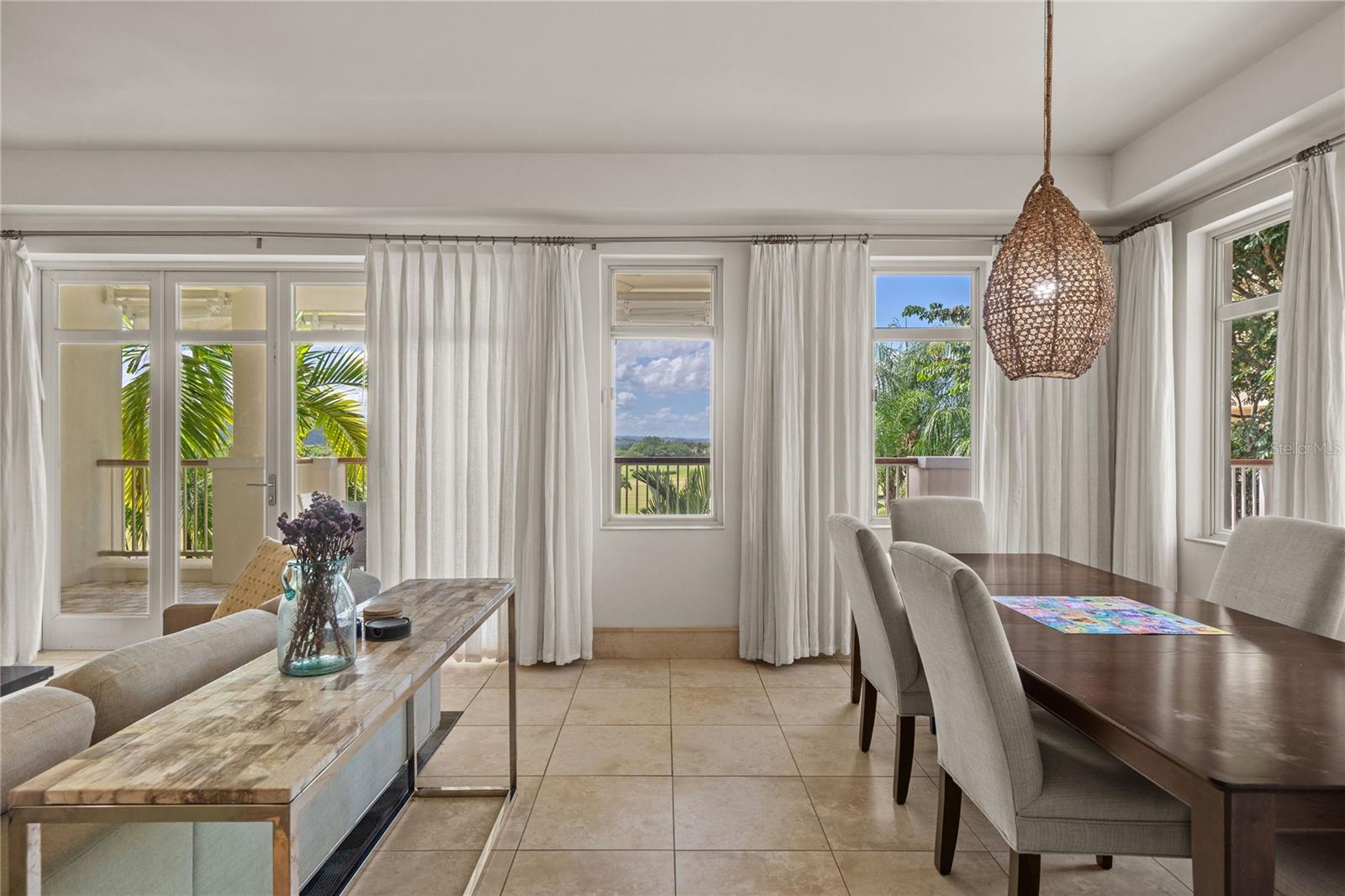 500 PLANTATION VILLAGE DRIVE #3-208