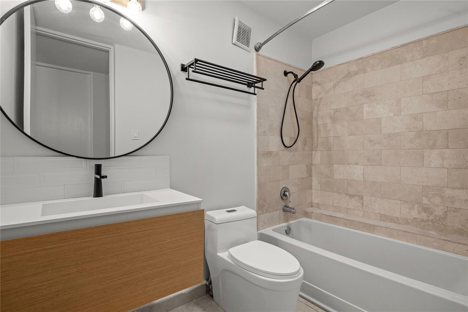 455 CAMINO GUAJATACA