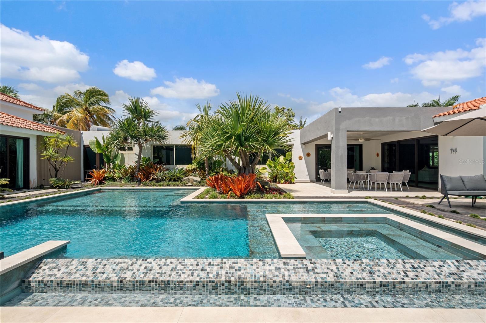 370 DORADO BEACH EAST
