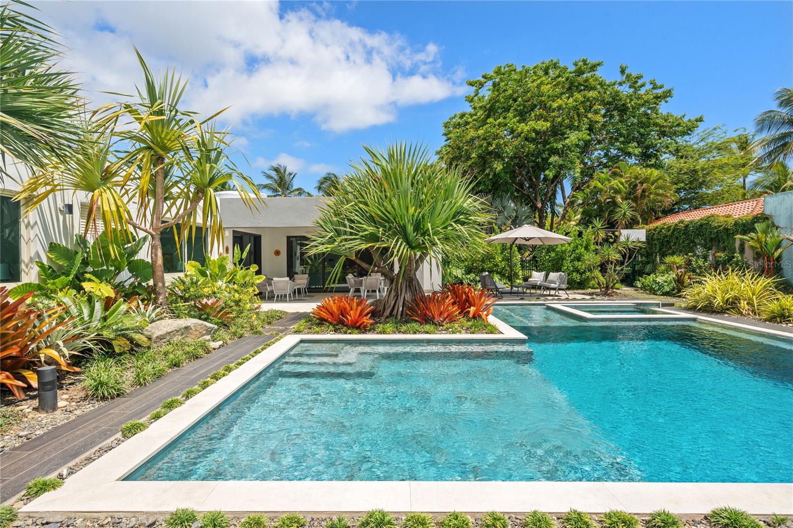 370 DORADO BEACH EAST