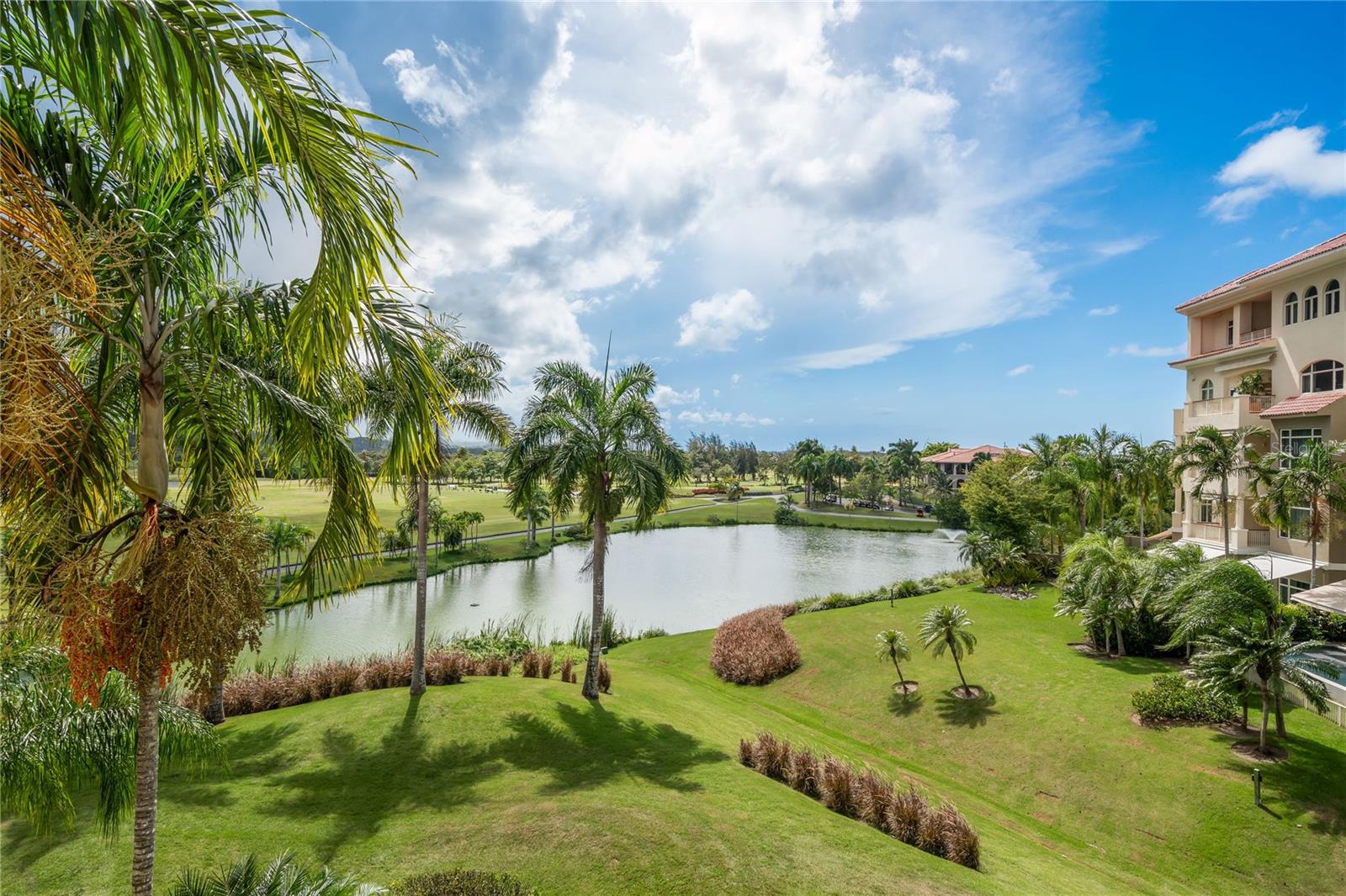 500 PLANTATION VILLAGE DRIVE #2-308