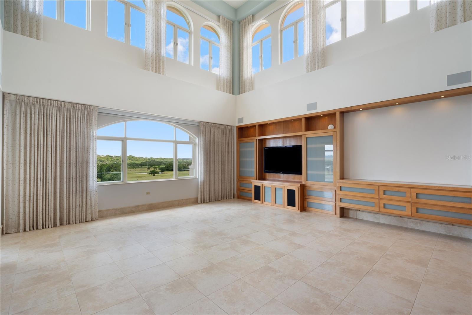 500 PLANTATION VILLAGE DRIVE #PH 2-403