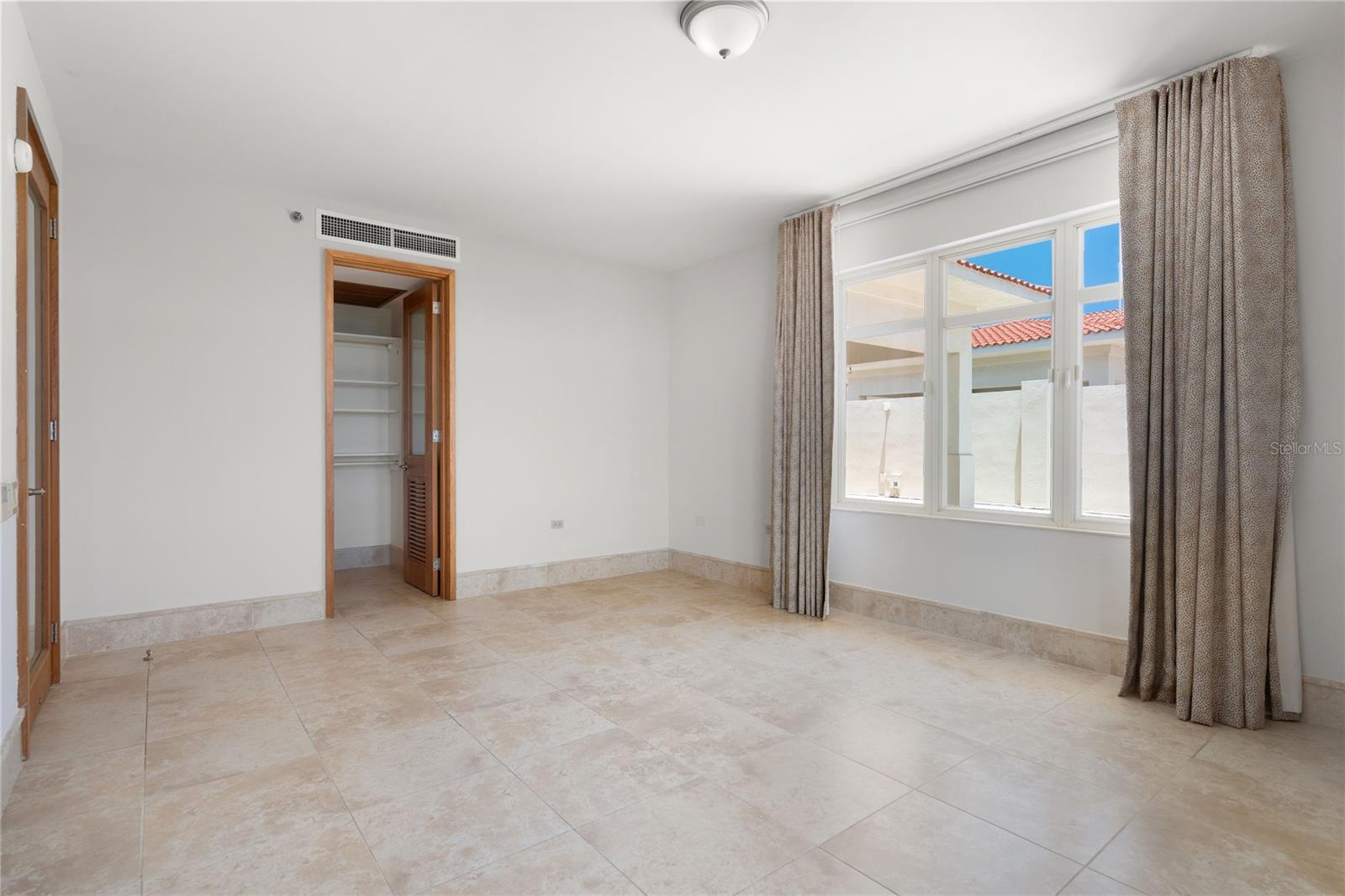 500 PLANTATION VILLAGE DRIVE #PH 2-403
