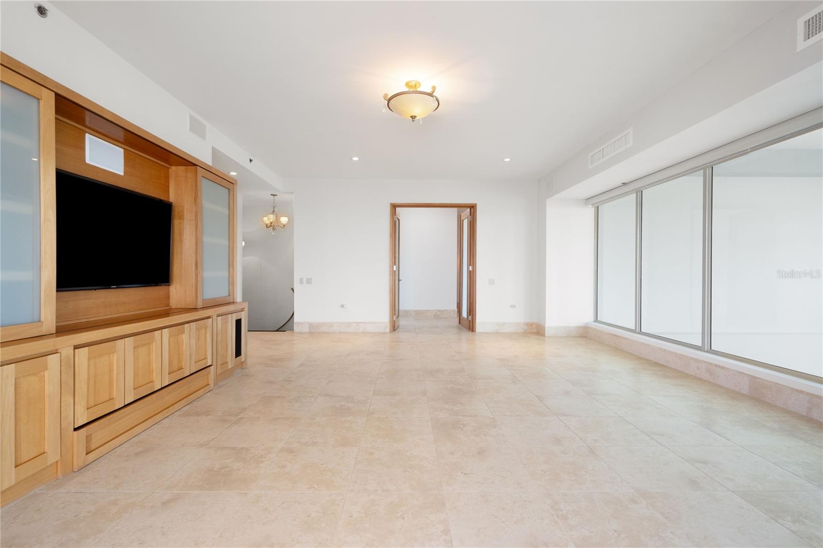 500 PLANTATION VILLAGE DRIVE #PH 2-403