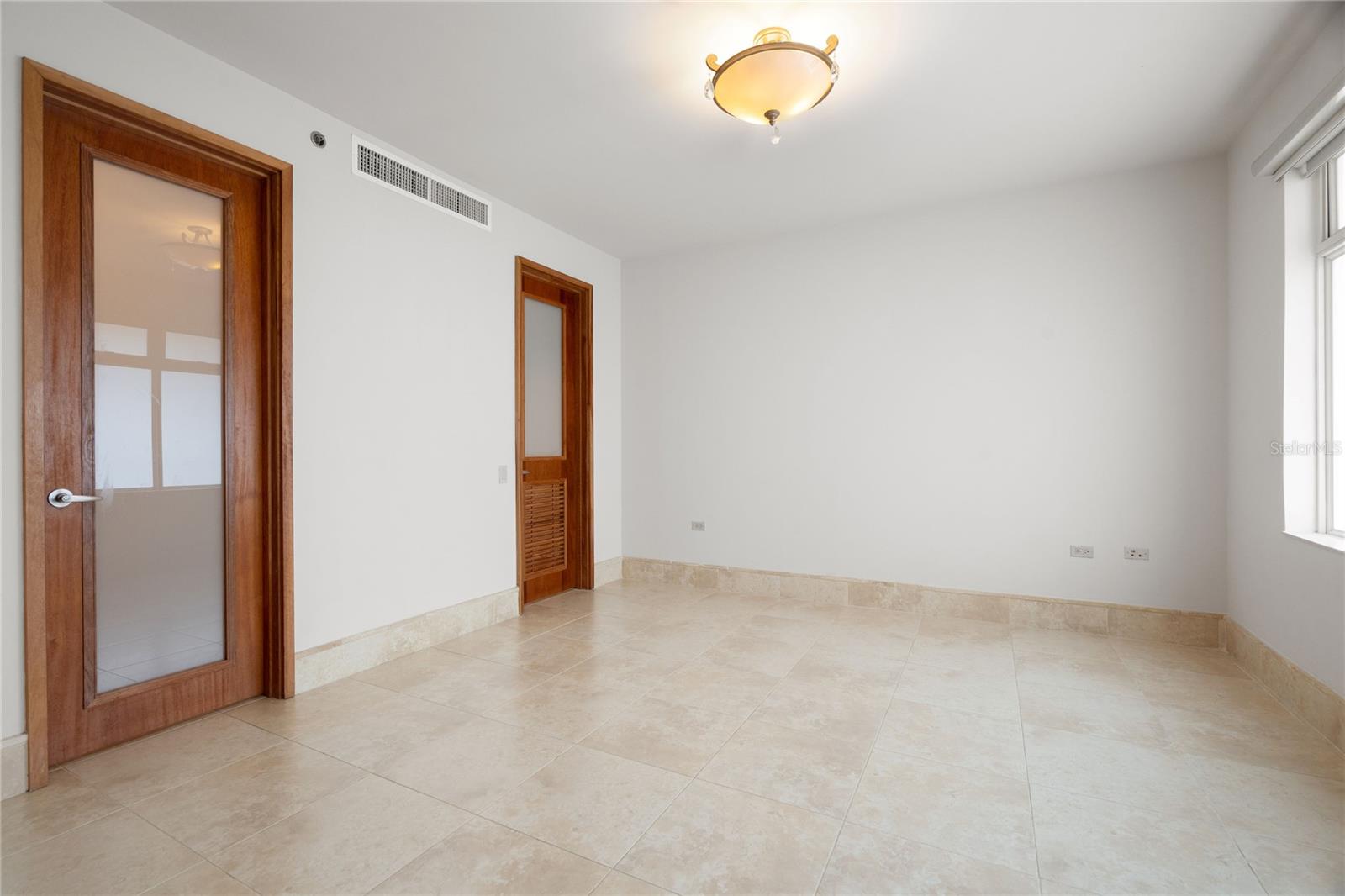500 PLANTATION VILLAGE DRIVE #PH 2-403