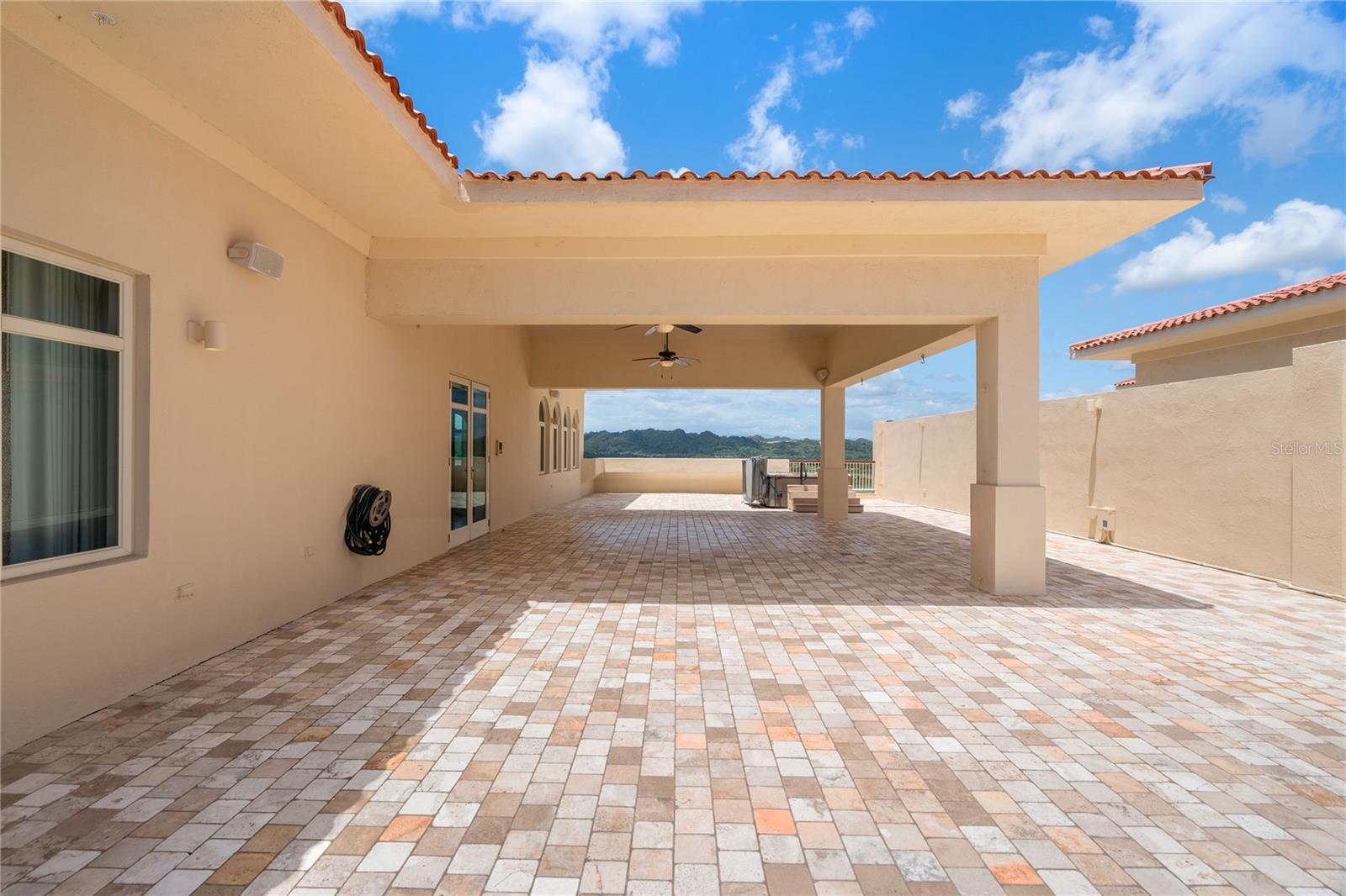 500 PLANTATION VILLAGE DRIVE #PH 2-403
