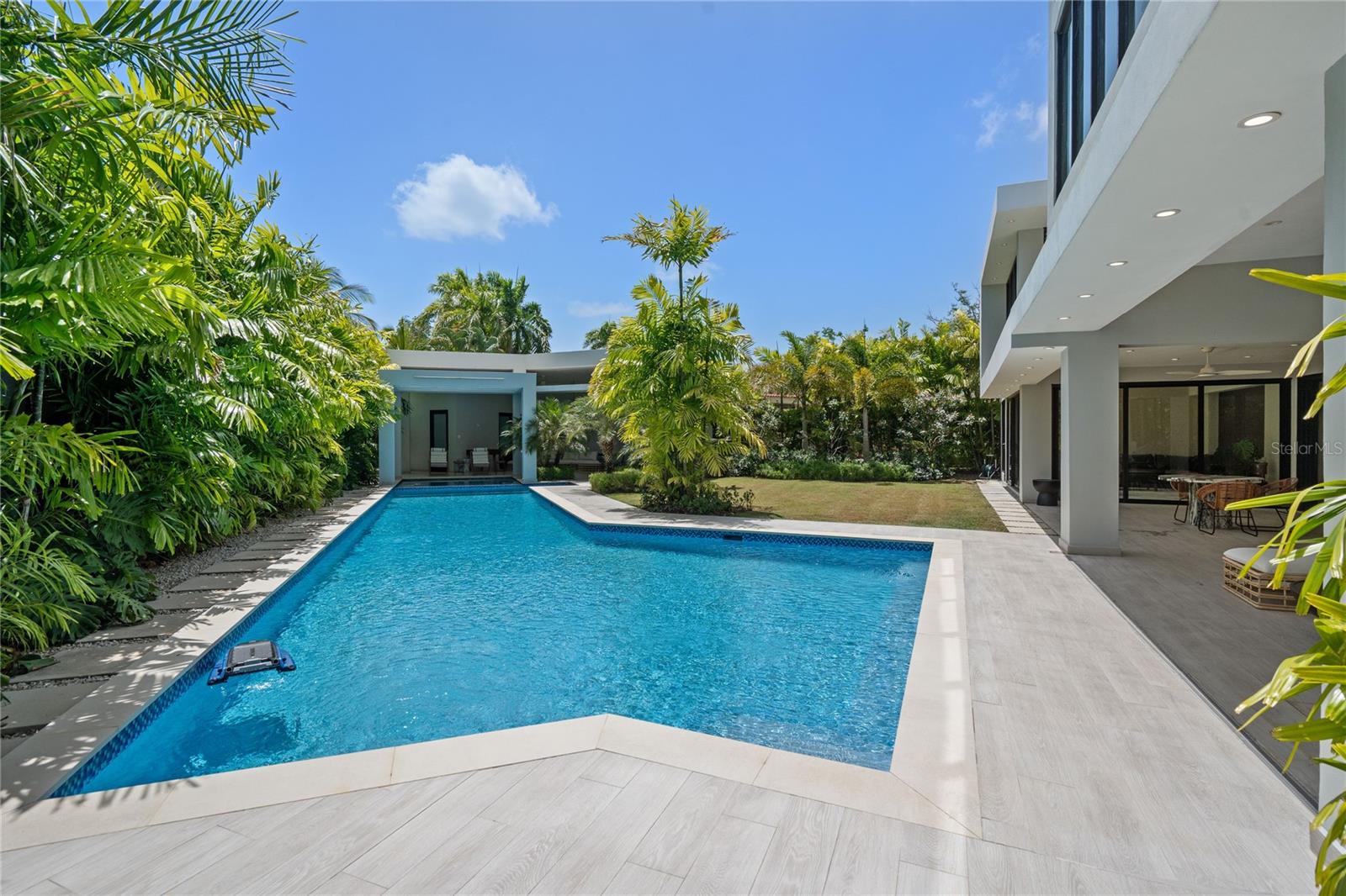 366 DORADO BEACH EAST