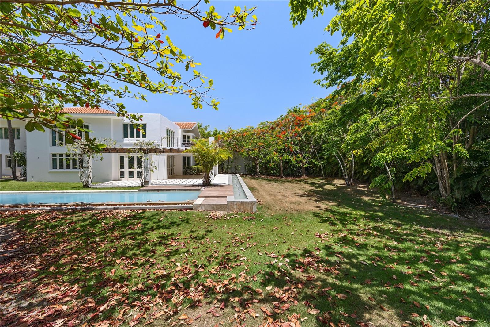 121 DORADO BEACH EAST