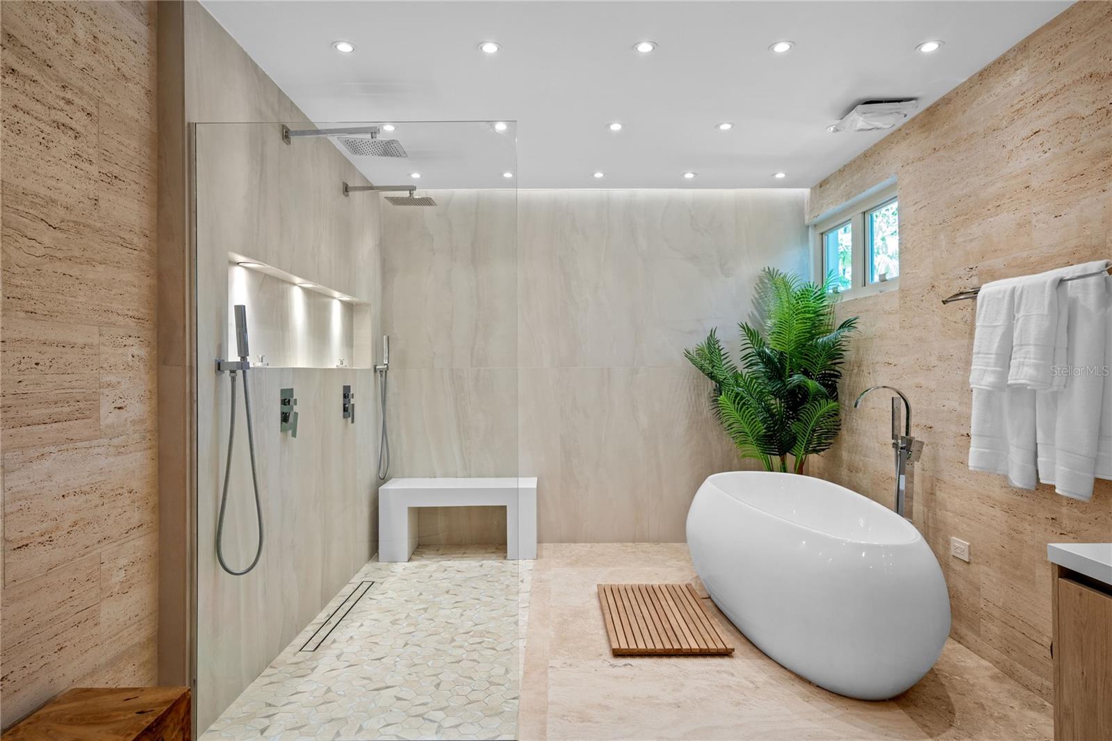 121 DORADO BEACH EAST