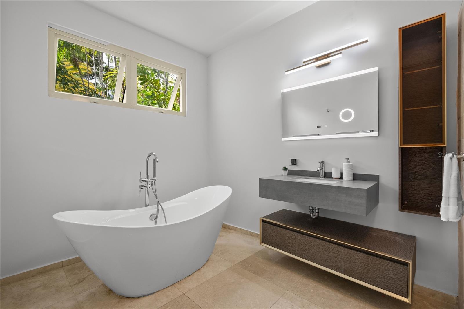 121 DORADO BEACH EAST