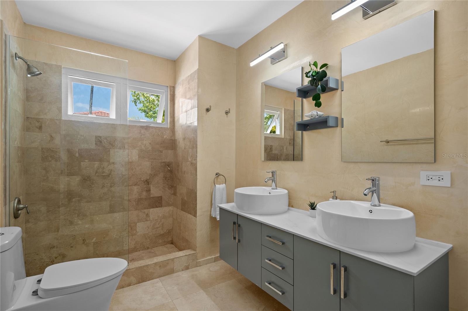 121 DORADO BEACH EAST