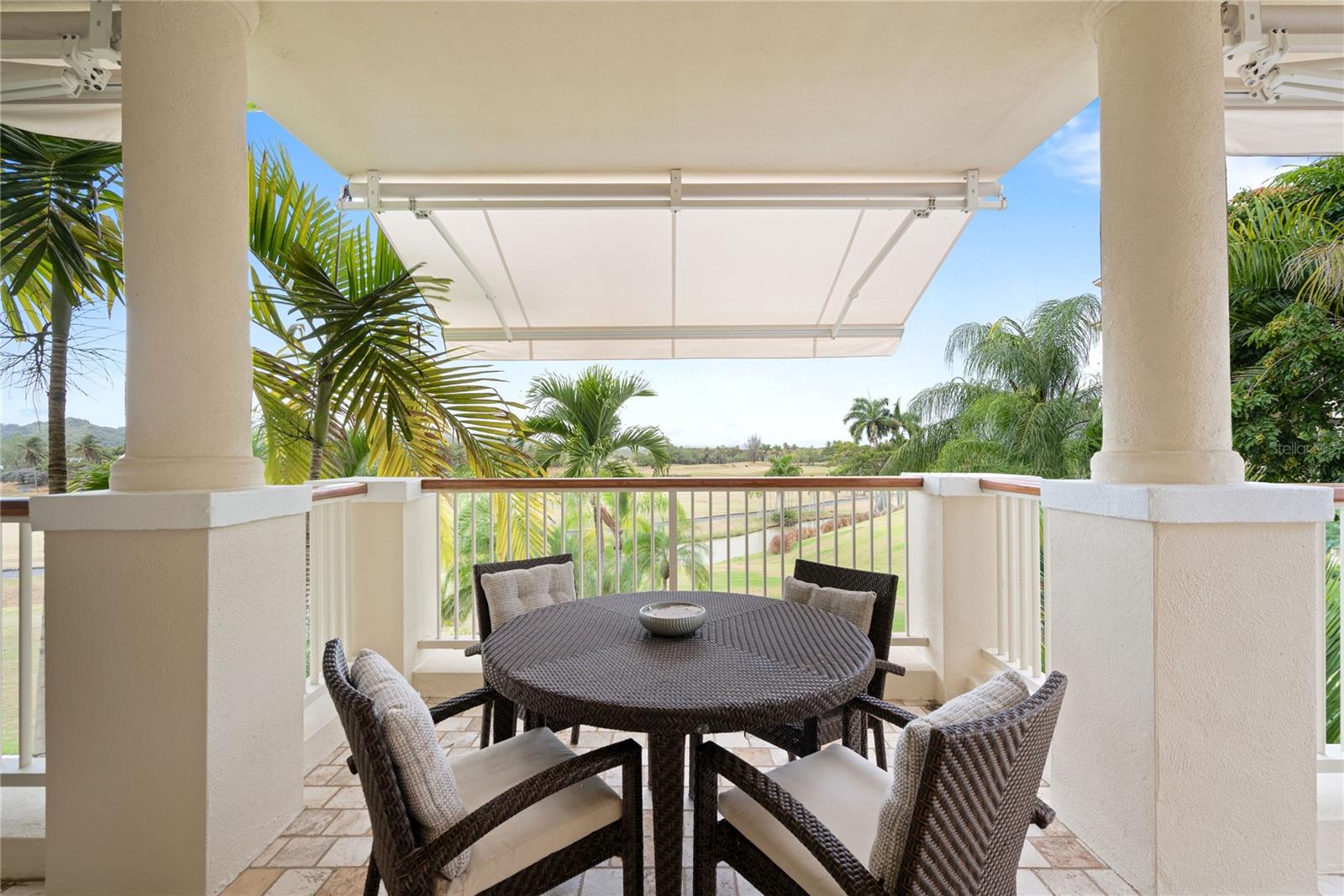 500 PLANTATION VILLAGE DRIVE #3-208