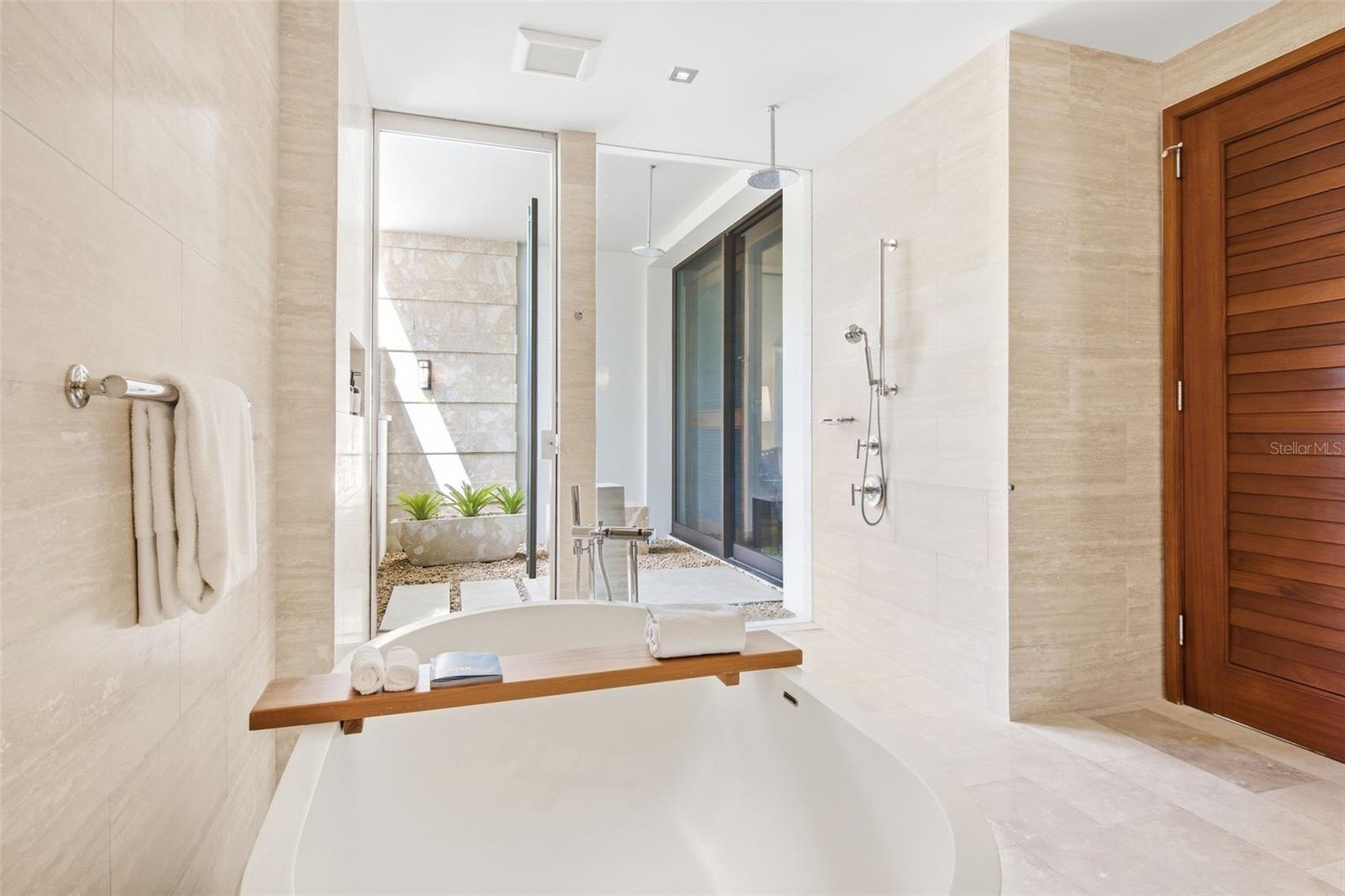 200 DORADO BEACH DRIVE #3022-3023