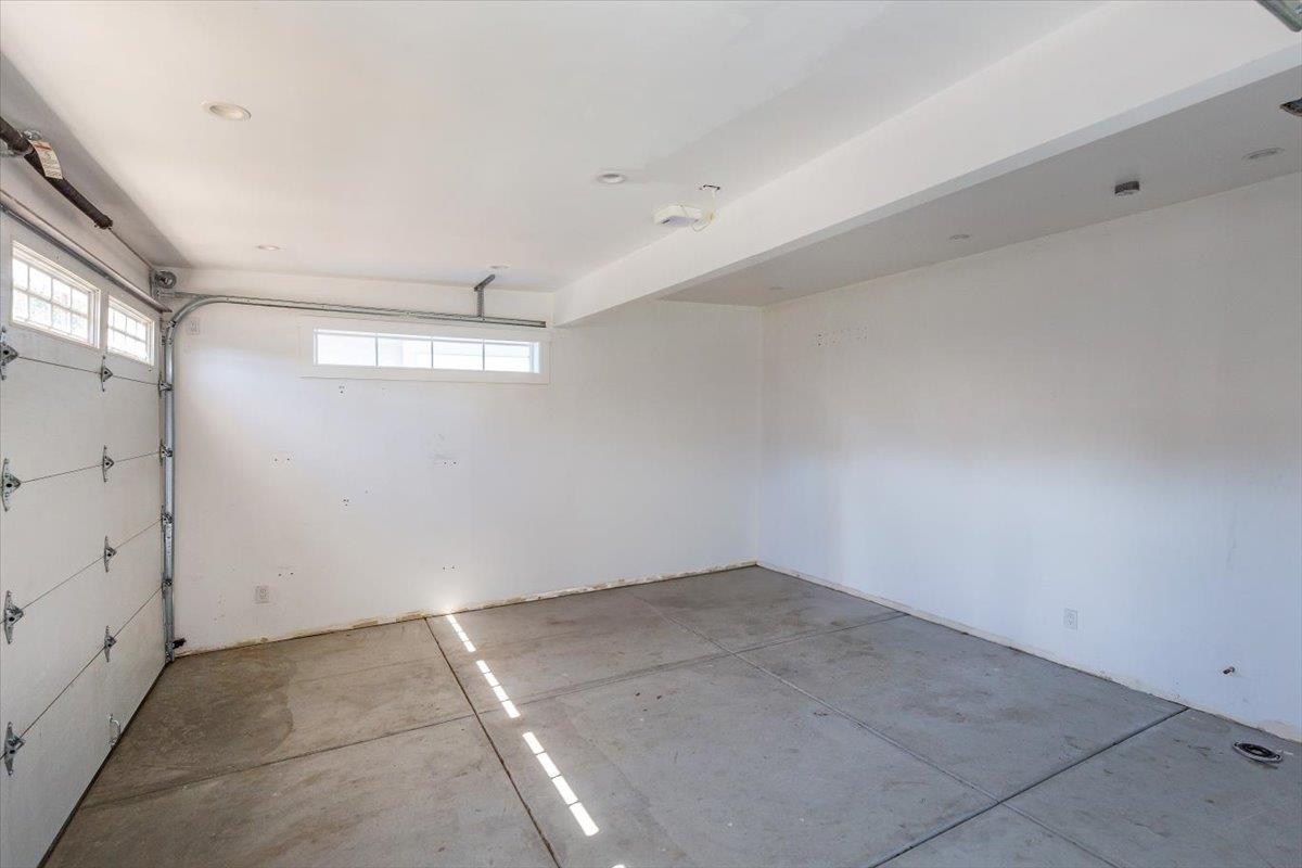 491 North San Pedro Street