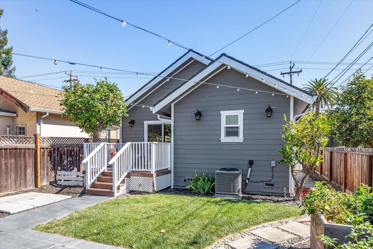 491 North San Pedro Street
