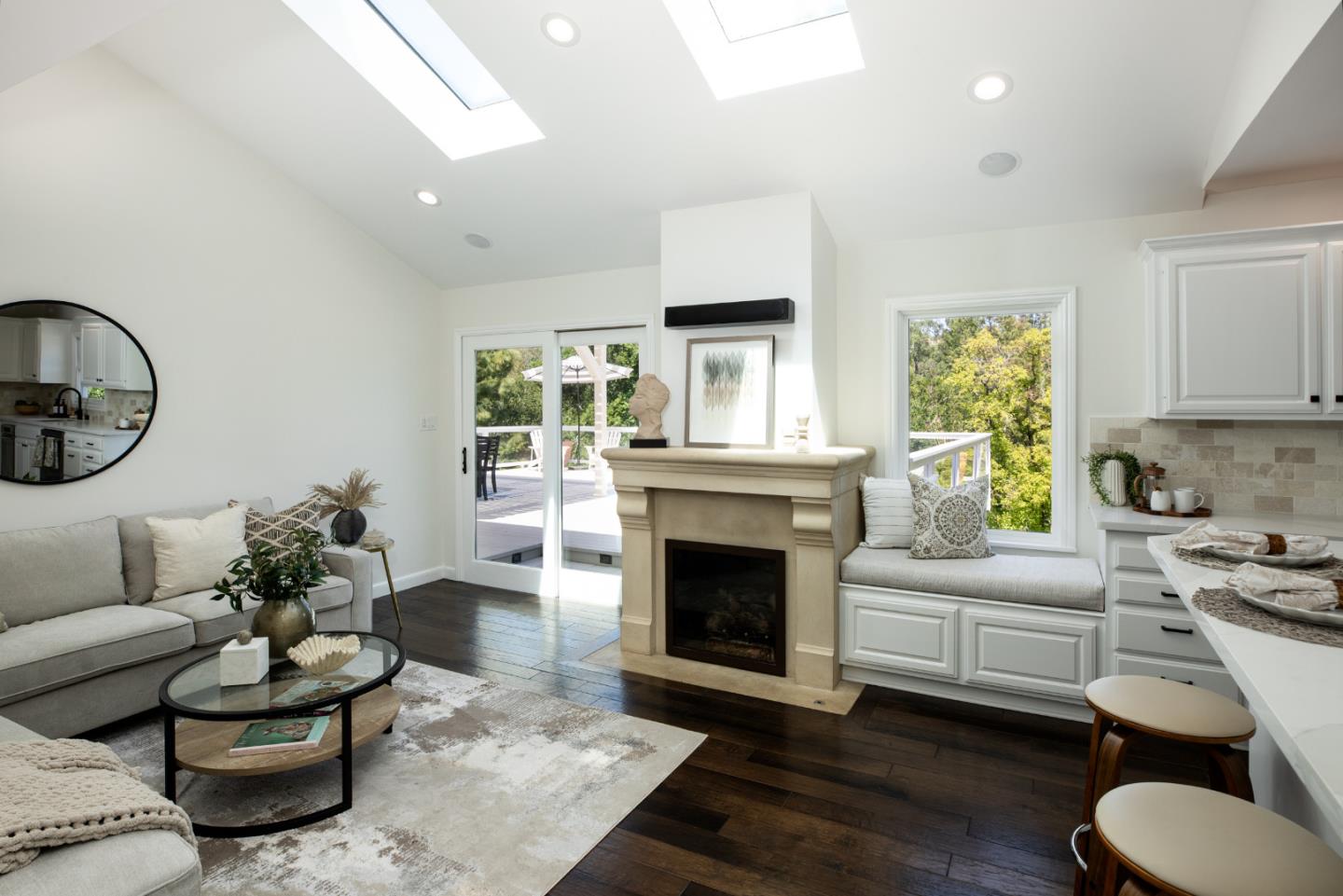 115 Toyon Court