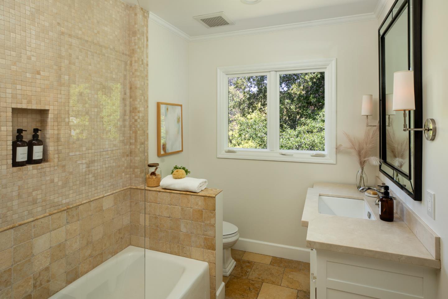 115 Toyon Court