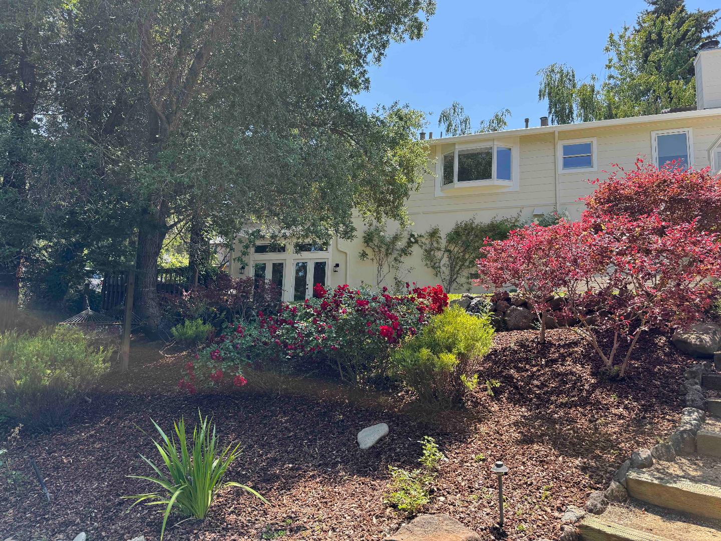 115 Toyon Court
