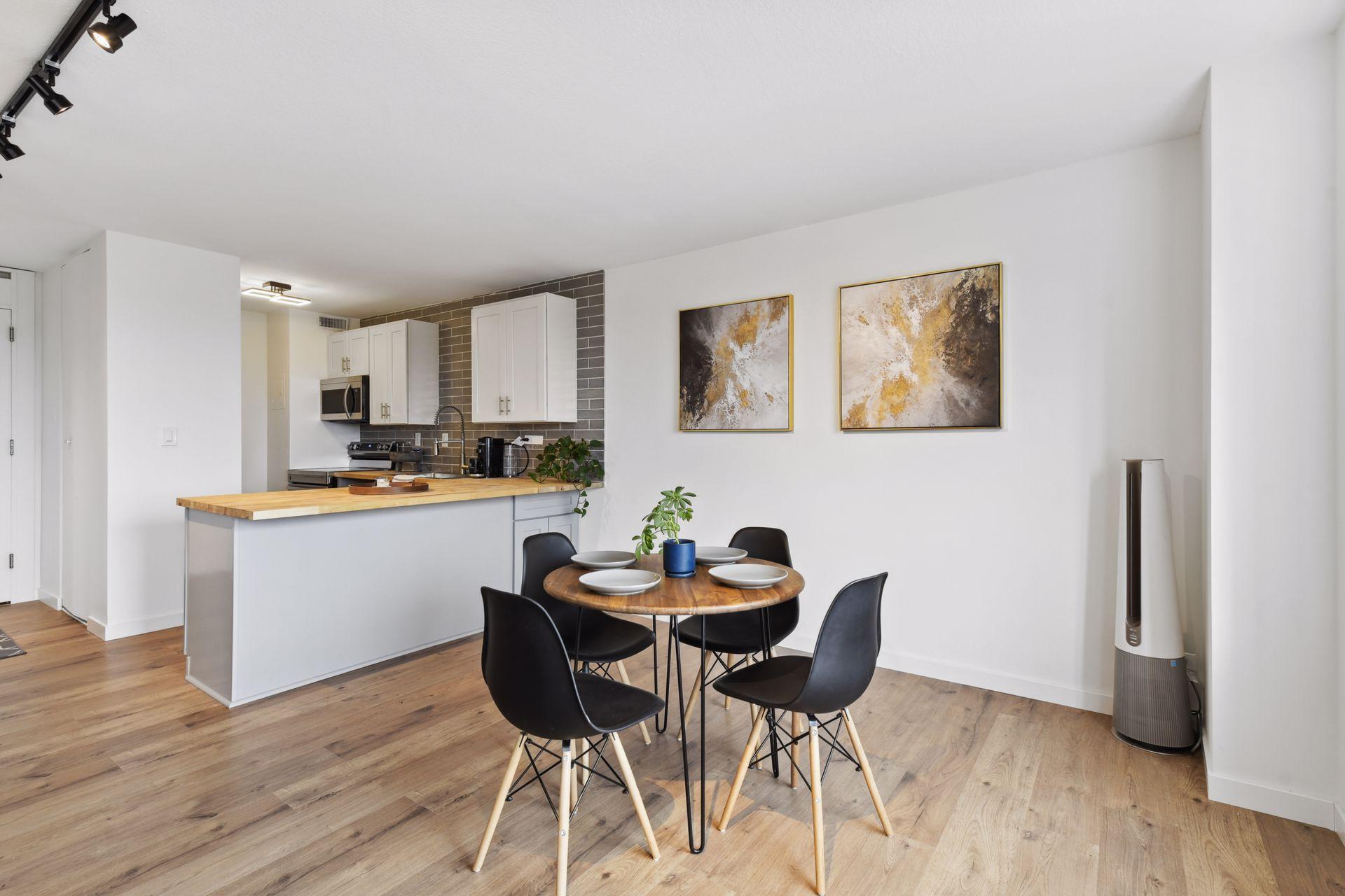 19 S 1st Street Unit: B2006