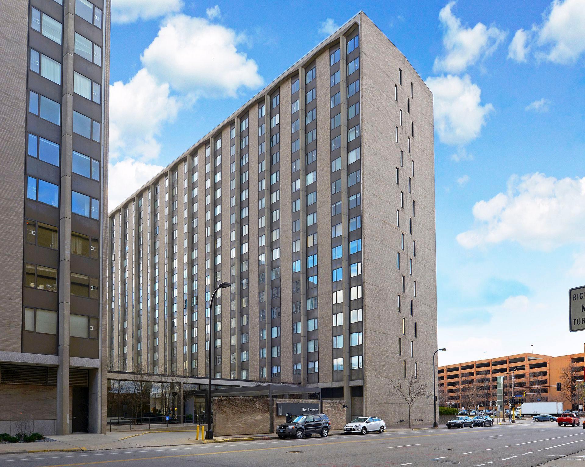 19 S 1st Street Unit: B2006
