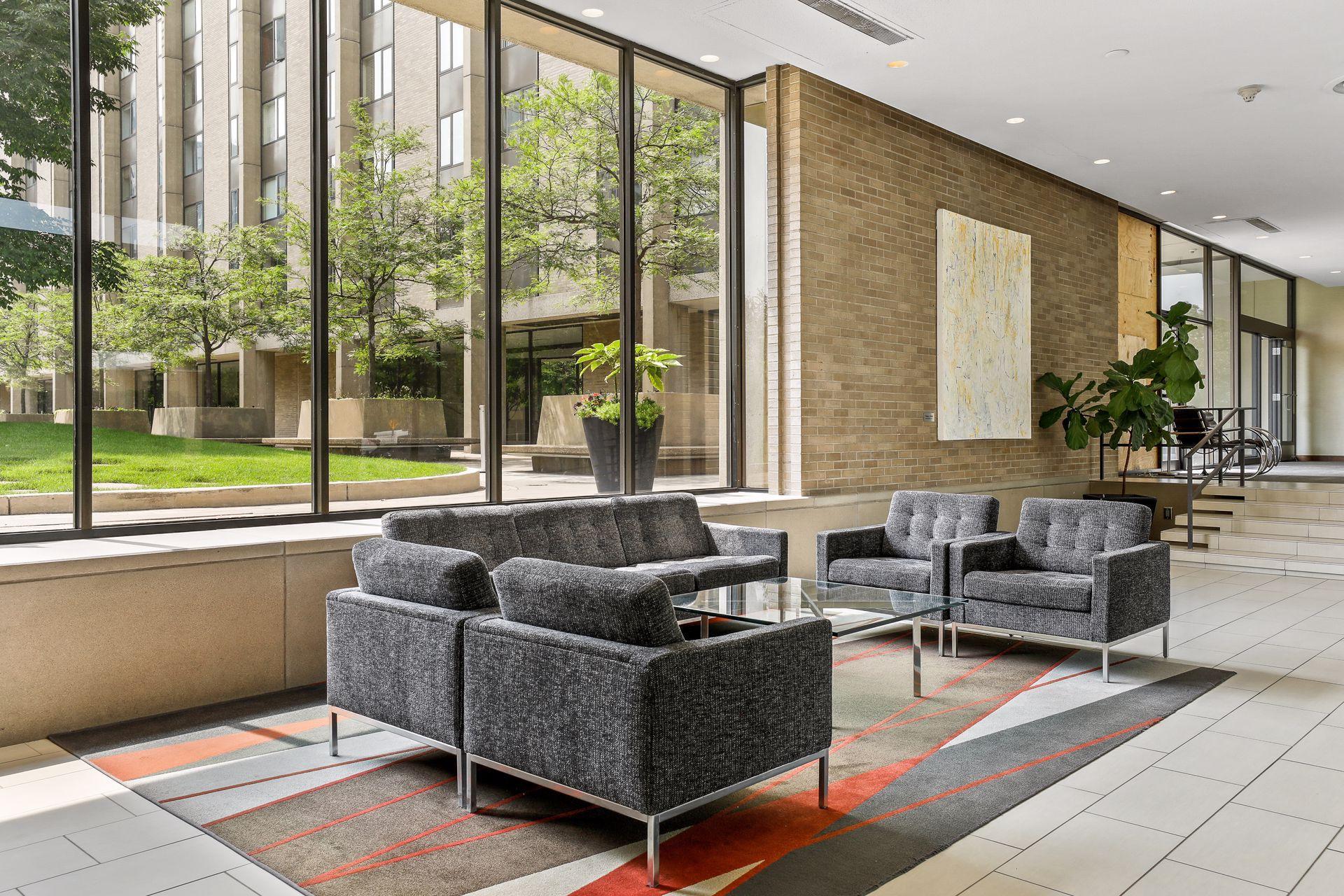 19 S 1st Street Unit: B2006